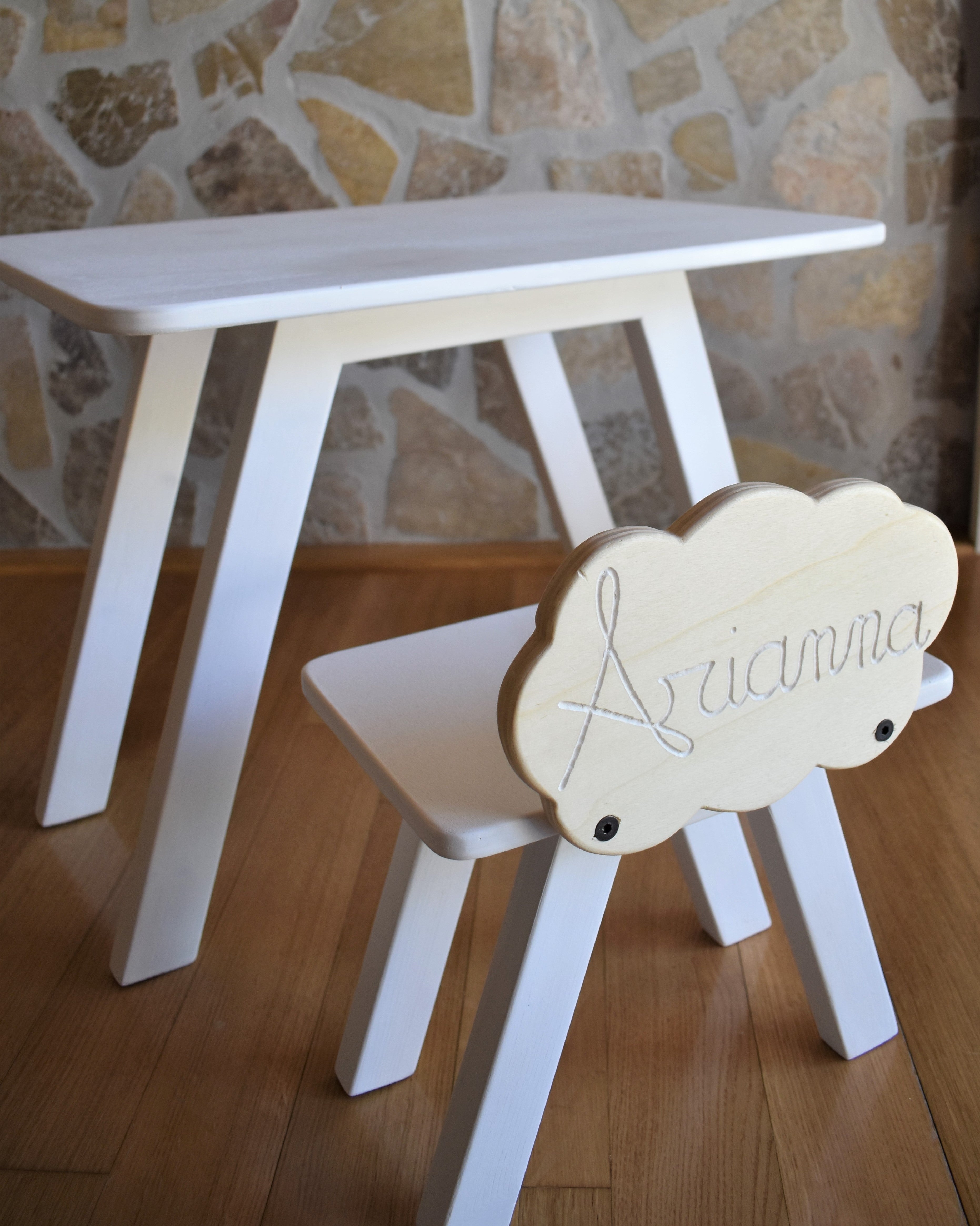 Tavolino semplice per bambini (sediolina inclusa) – L'Arte Dei Sogni